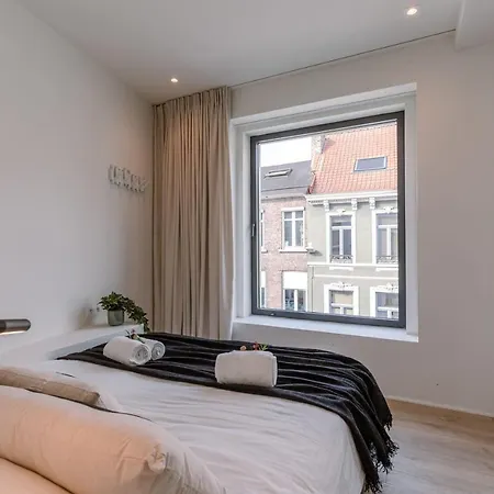Renovated On Location In Apartment Ghent