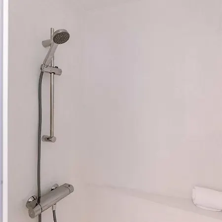 Apartment Renovated On Location In *